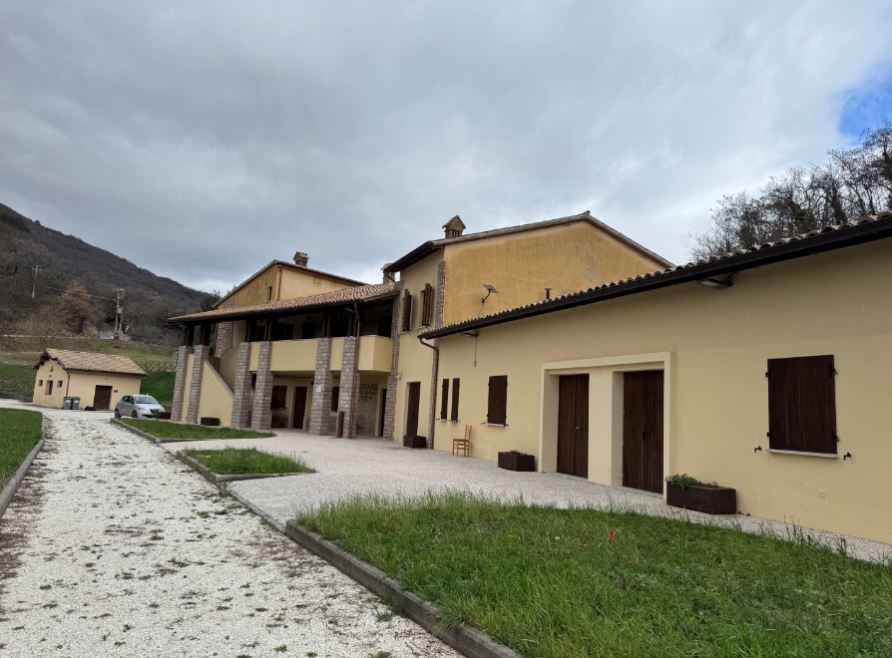 immagine Avviso pubblico per la concessione d’uso del complesso immobiliare “Loc. Colpernieri”